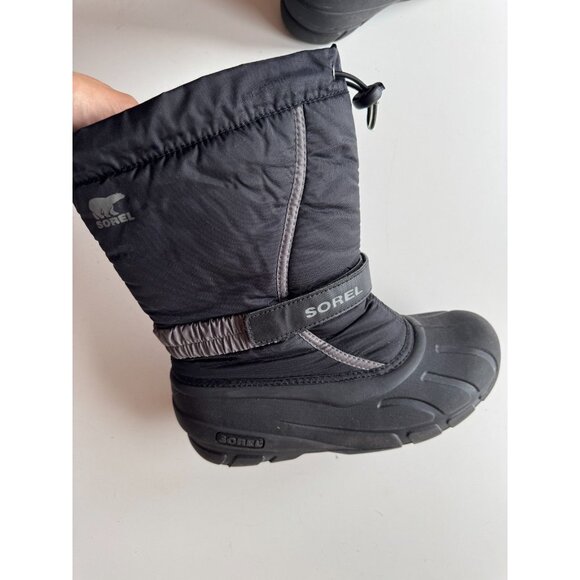 Kids' SOREL Flurry Black Winter Waterproof Lug Sole Winter Snow Boots, Size 6 - Picture 2 of 12